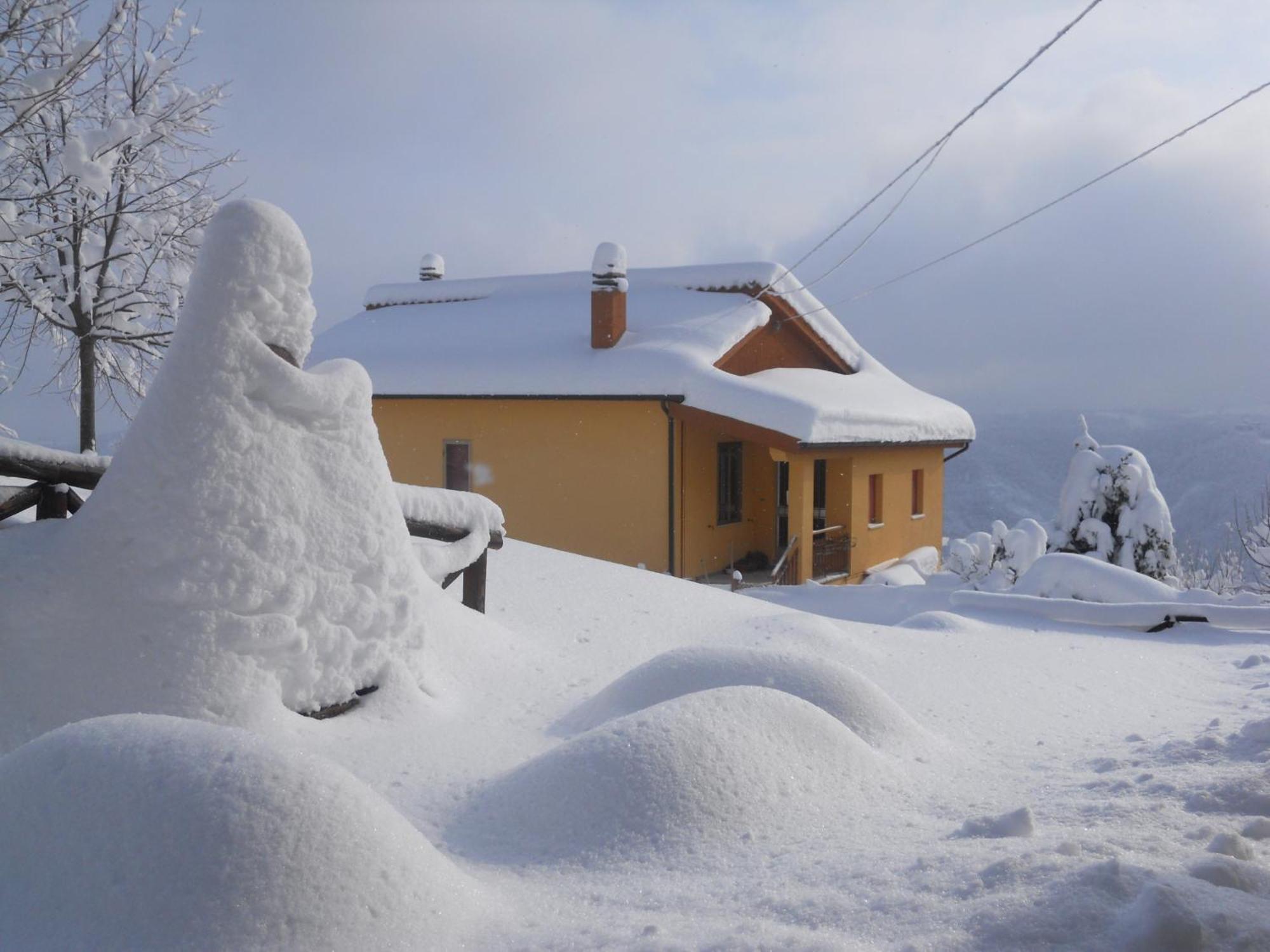 Agriturismo Le Castellare Montemonaco Bagian luar foto
