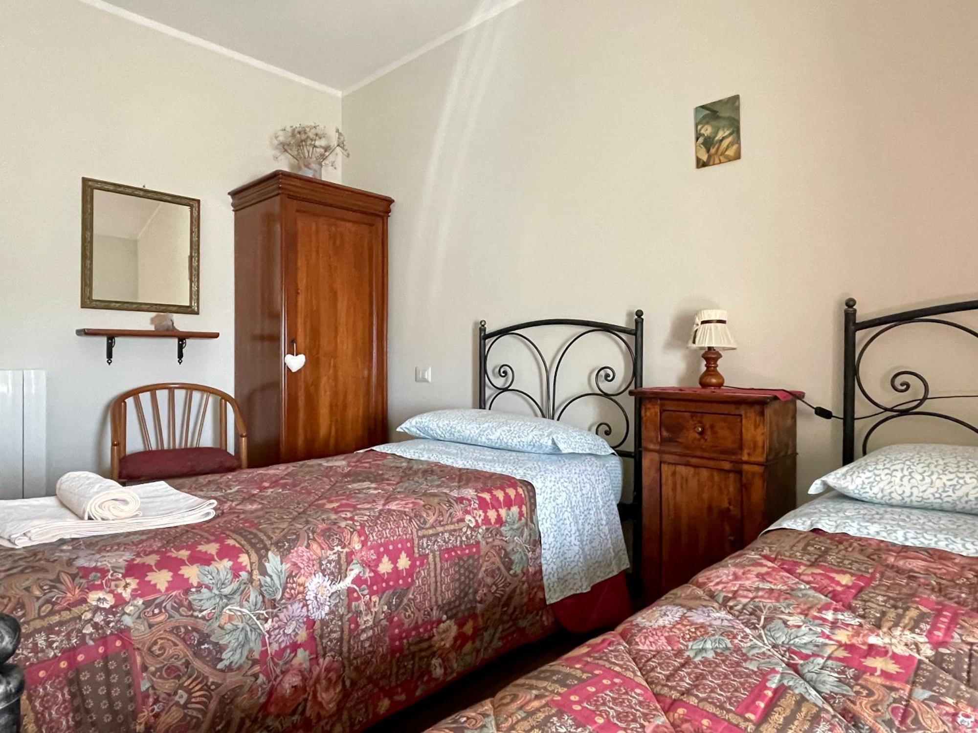 Agriturismo Le Castellare Montemonaco Bagian luar foto